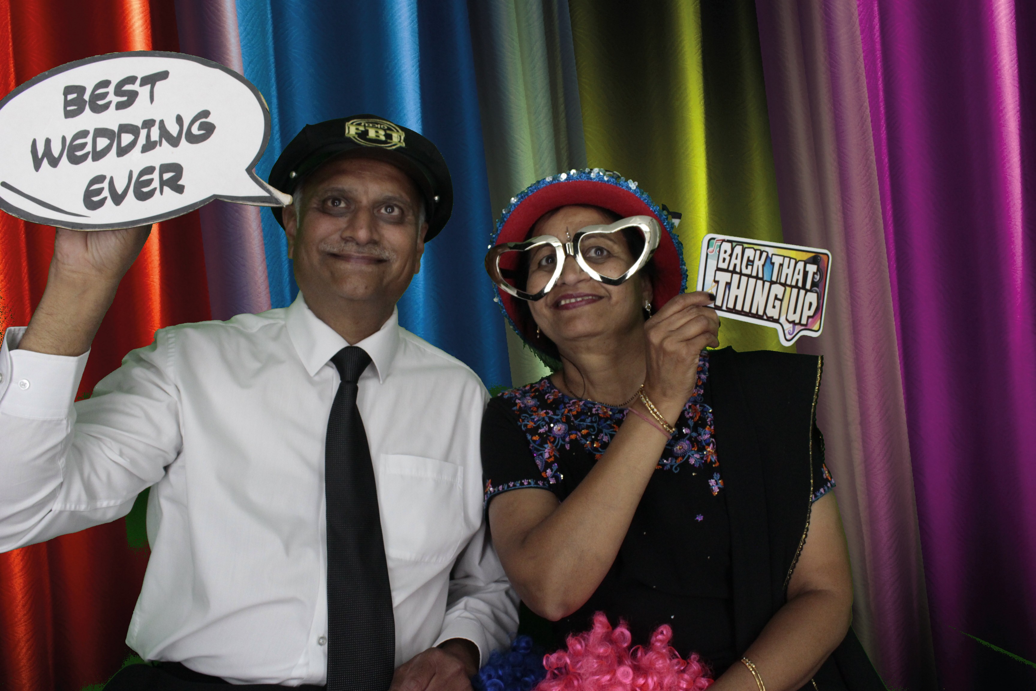 Bhavin & Yasmin’s Wedding | View more photos from the event at gallery.myphotoboothexperience.co.uk/u/MyPhotoBoothExperienceLtd/Bhavin-Yasmin’s-Wedding